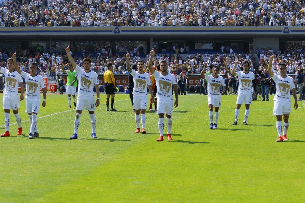 Pumas celebra su triunfo frente al América en CU