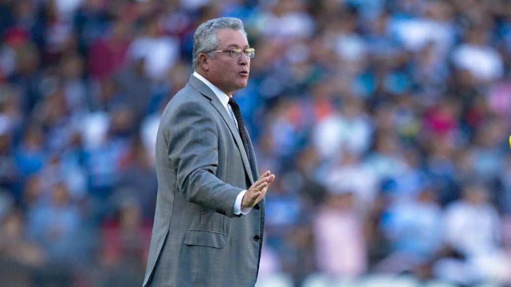 Víctor Manuel Vucetich durante un partido de la Liga MX