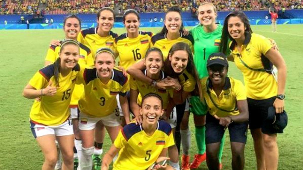 Selección de Colombia Femenil alzan la voz en contra de la desigualdad