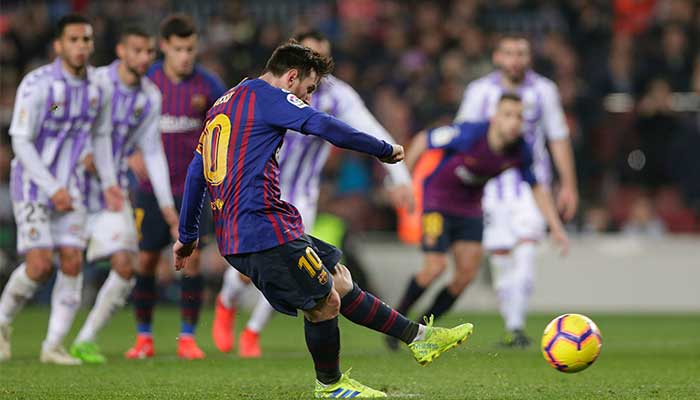 Messi antes de fallar un penalti en La Liga