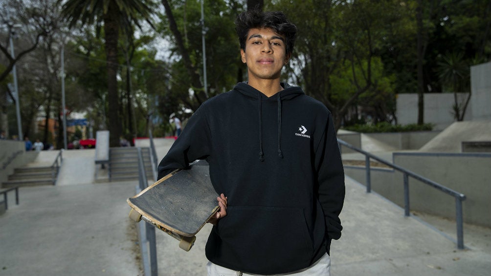 Brayan Coria posando para la lente de RÉCORD 