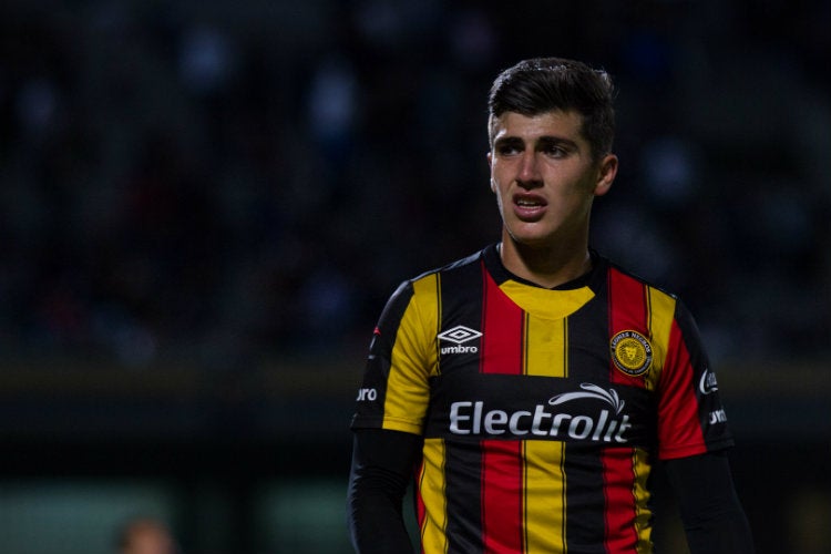 Adrián Villalobos lamenta error de Leones Negros