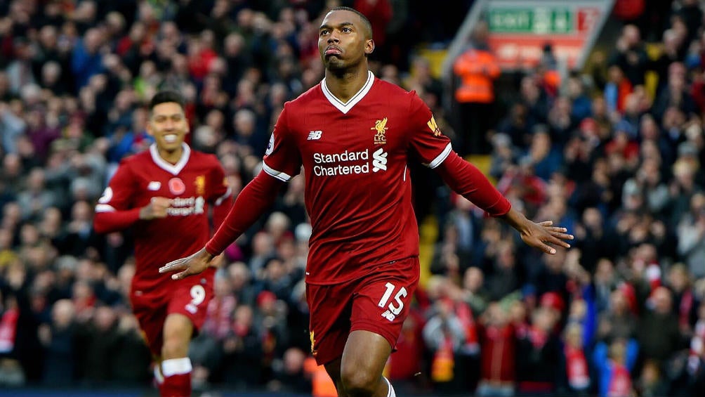 Sturridge celebra anotación con el Liverpool 