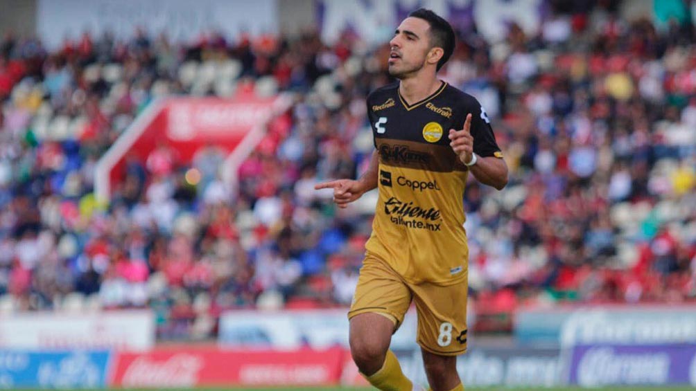 Escoboza festeja anotación con Dorados