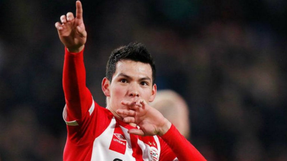 Lozano festeja anotación el PSV Eindhoven 