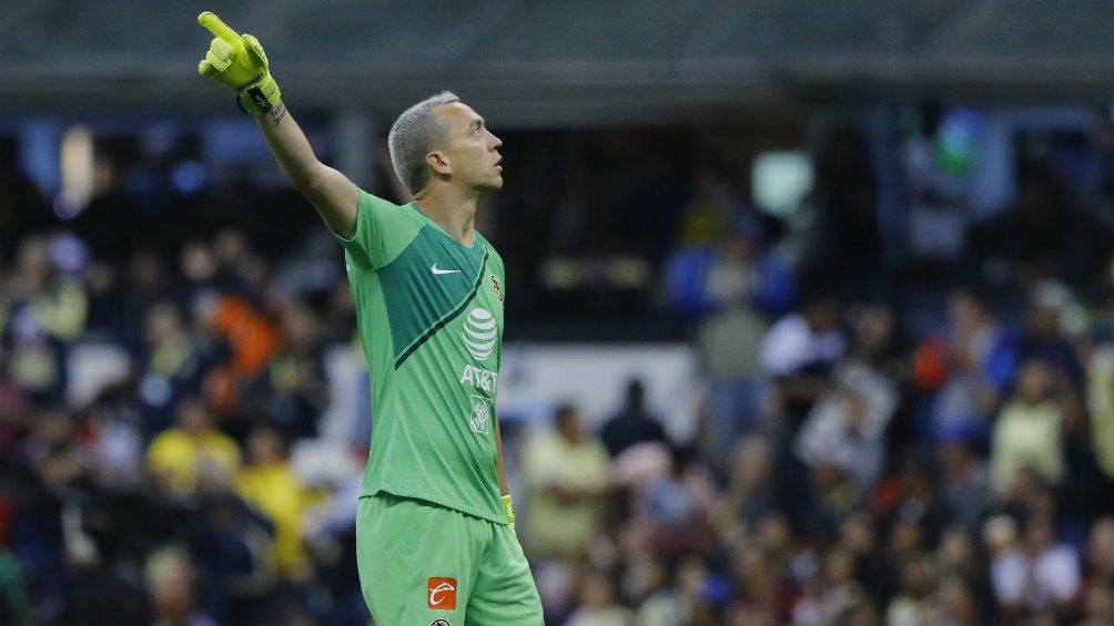 Marchesín en un partido con el América 