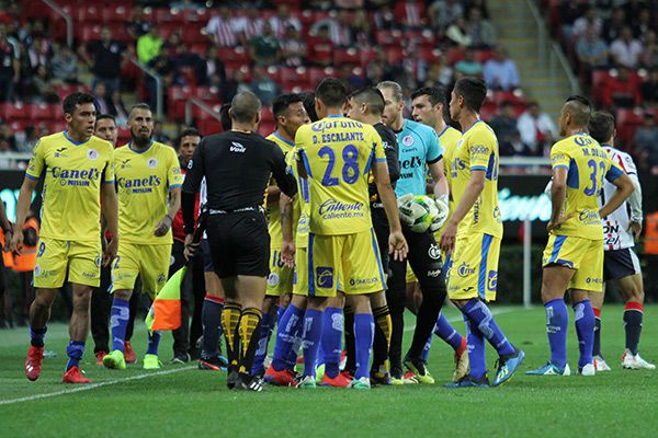 Atlético San Luis reclama una acción al árbitro