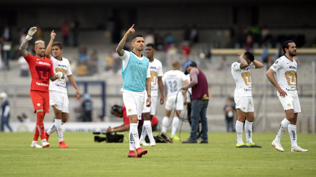 Pumas durante un encuentro ante León 