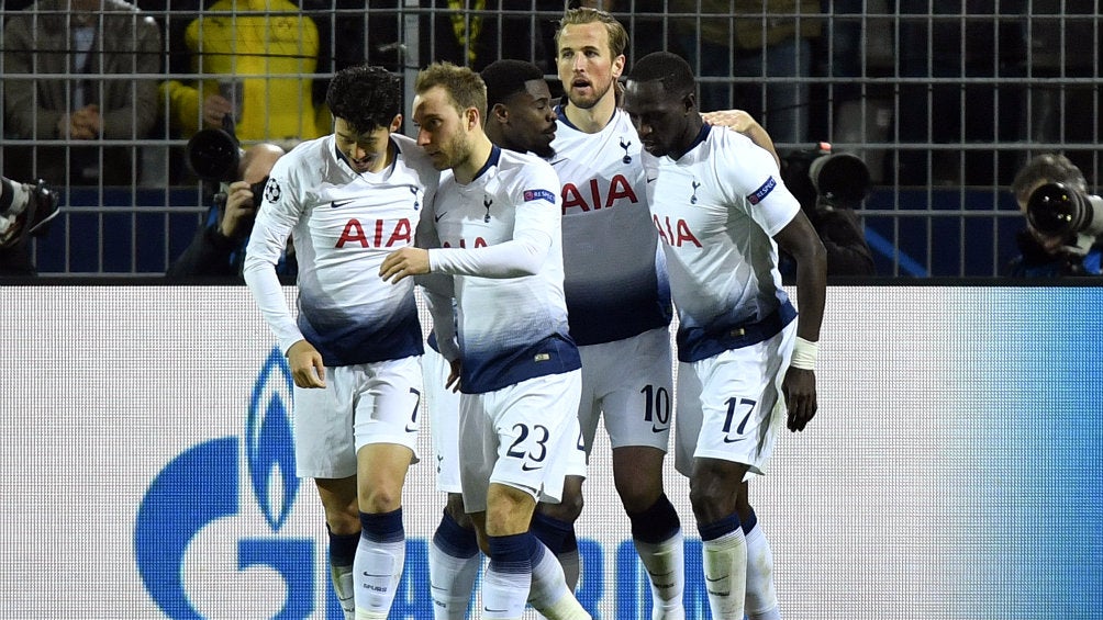 Tottenham celebra una anotación frente al Borussia 