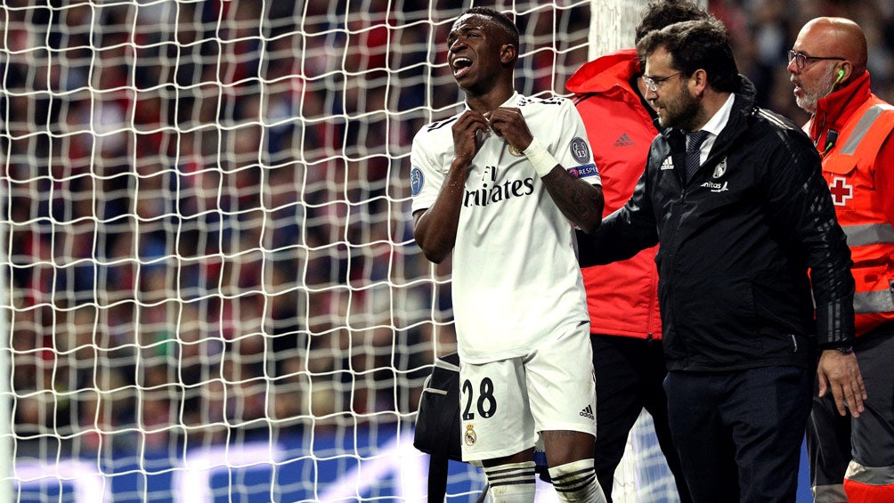 Vinicius sale lesionado de los Octavos de Champions