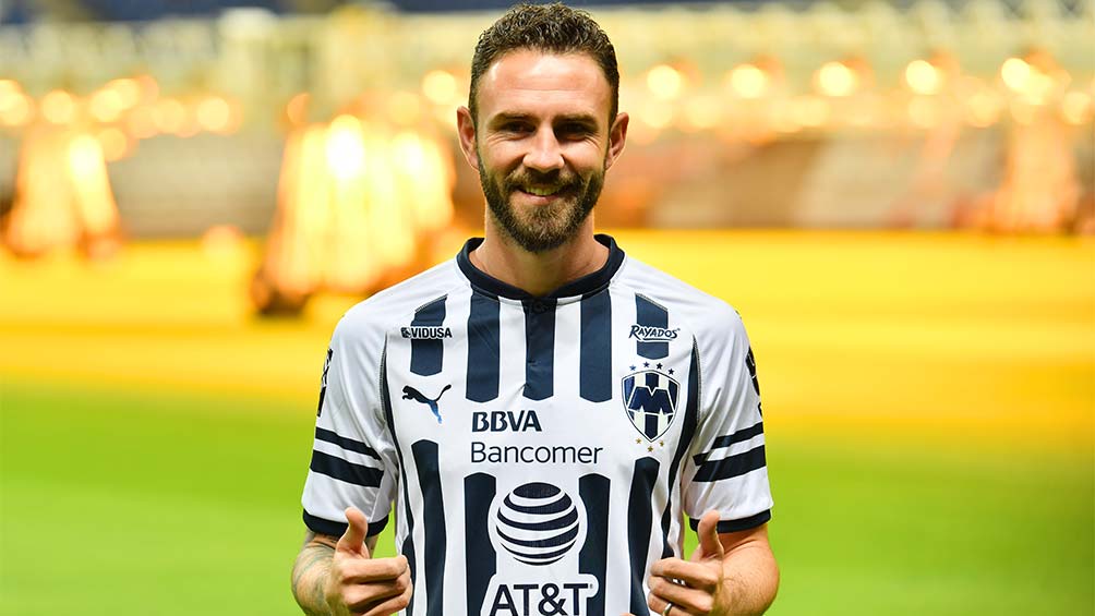 Miguel Layún en su presentación con Monterrey 