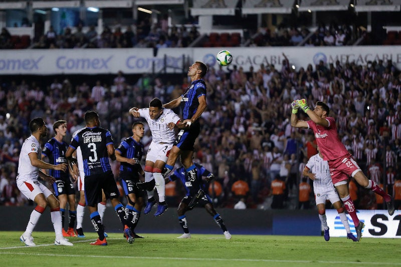 Diego Novaretti casi anota un autogol