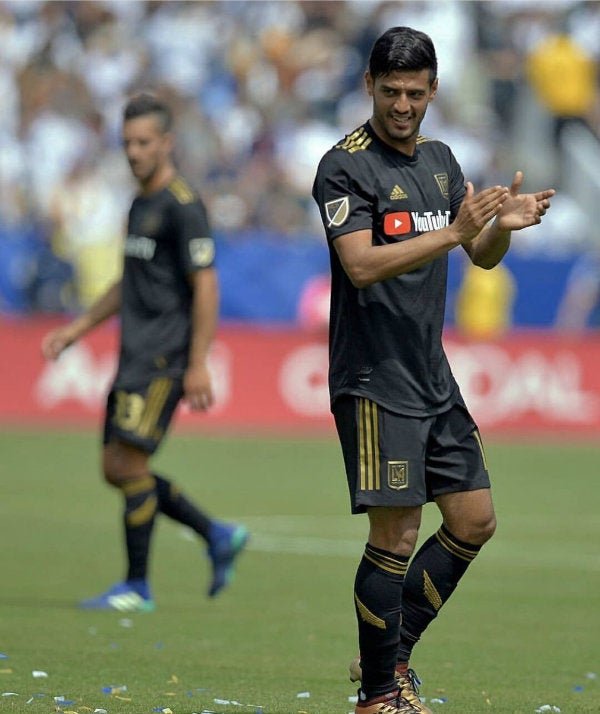 Carlos Vela durante un juego con el LAFC