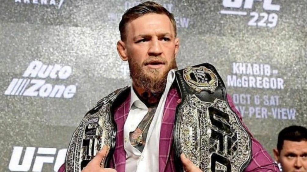 Conor McGregor cuando tenía dos campeonatos de la UFC