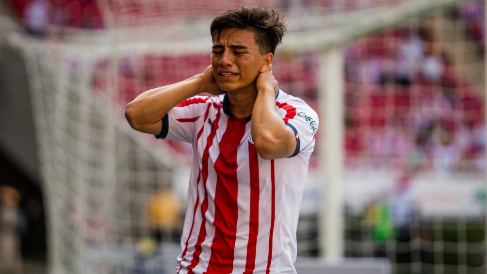 Fernando Beltrán en lamento durante un partido con Chivas 