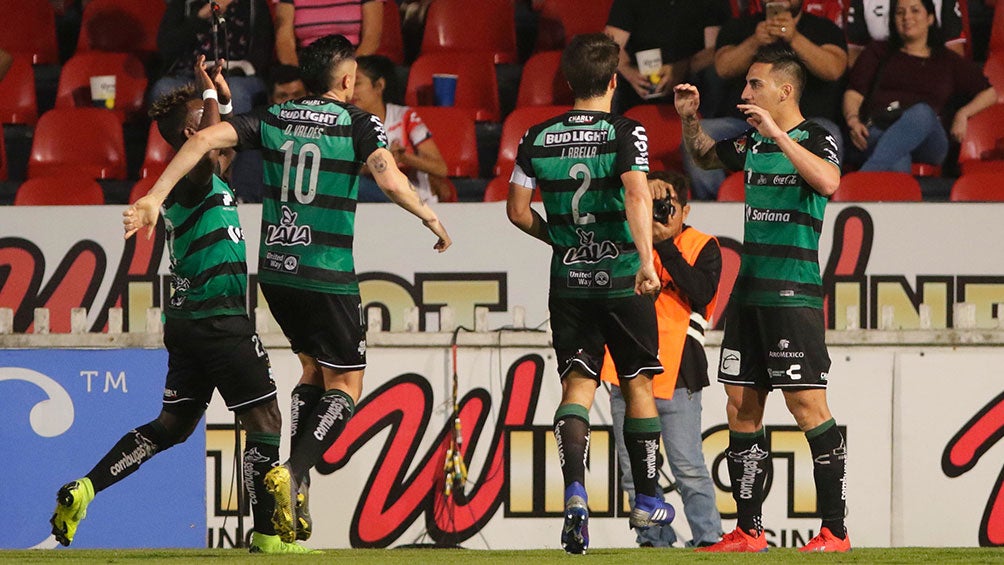 Santos festejando un gol ante Veracruz 