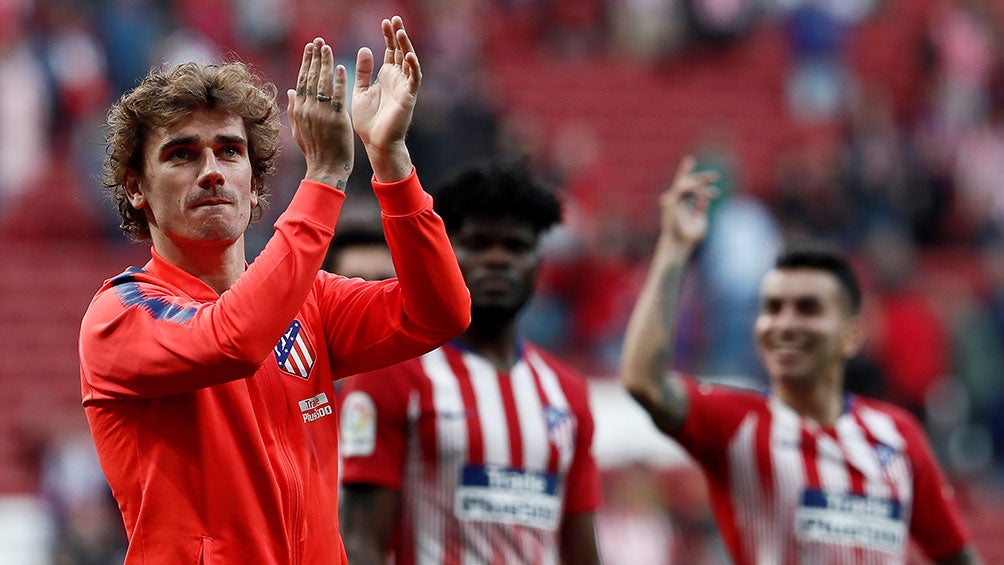 Griezmann aplaude a la afición del Atlético de Madrid