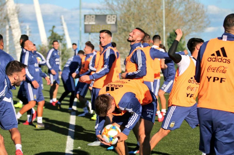 Seleccionados de la Albiceleste en un entrenamiento 