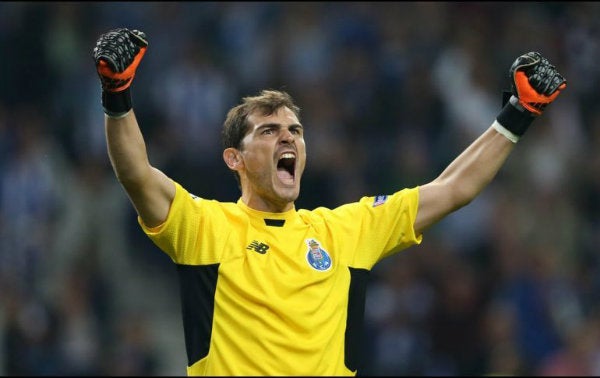 Casillas celebra una anotación con el Porto 