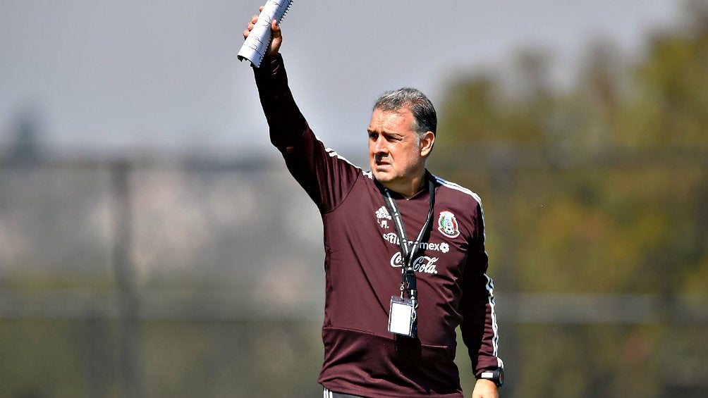 Gerardo Martino durante un entrenamiento con el Tricolor 