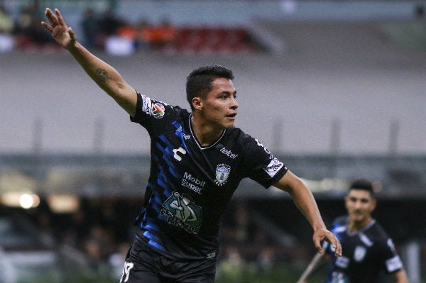 Roberto de la Rosa celebra una anotación ante el América 