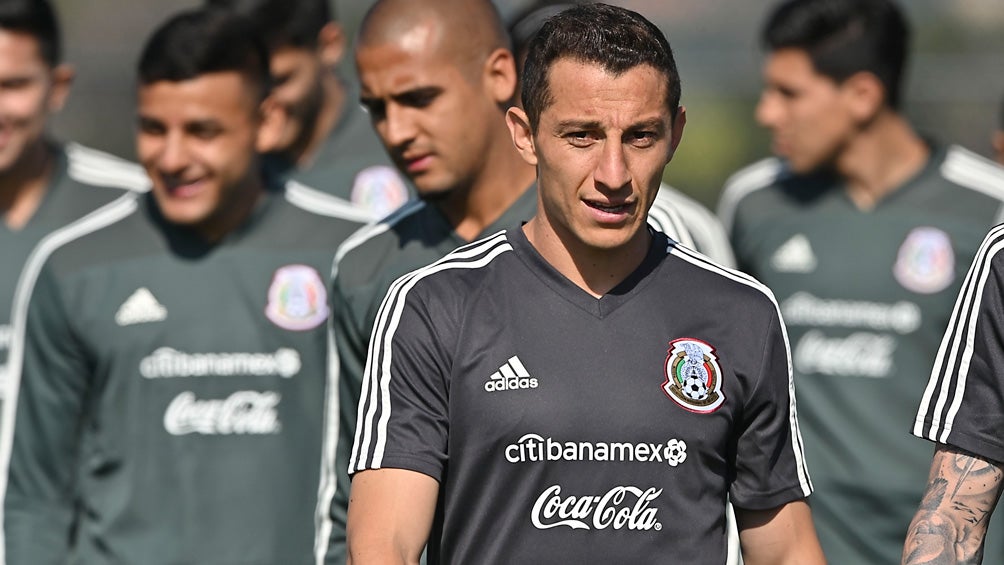 Guardado, durante un entrenamiento con Selección Mexicana