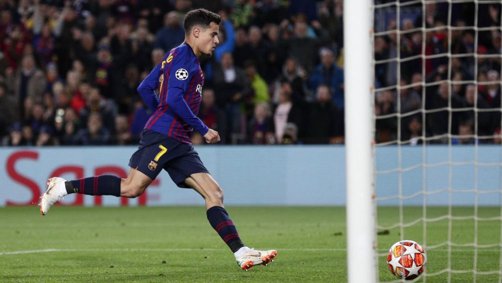 Coutinho durante un partido con Barcelona