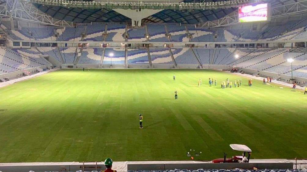 Estadio Al Wakrah completa colocación de césped