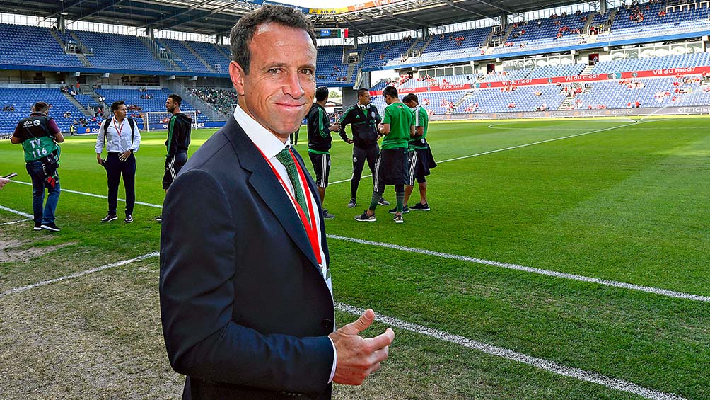 Gerardo Torrado antes de un partido del Tri