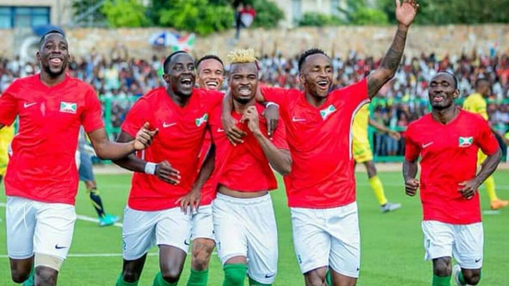 Jugadores de Burundi celebran pase a Copa Africana de Naciones