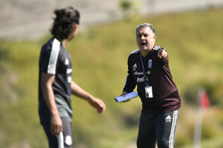 Tata Martino dirige al Tri, durante un entrenamiento