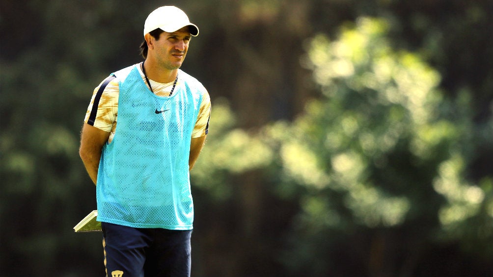 Bruno Marioni durante un entrenamiento con Pumas 