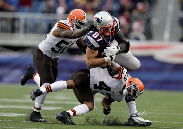 Gronk se lesiona durante juego contra Cleveland