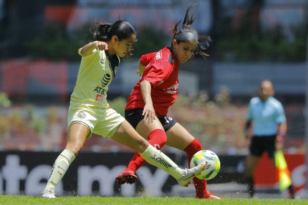 Ximena Rios durante un partido contra Xolos