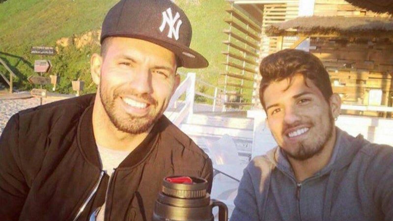 El 'Kun' Agüero y Alexander Gastón del Castillo