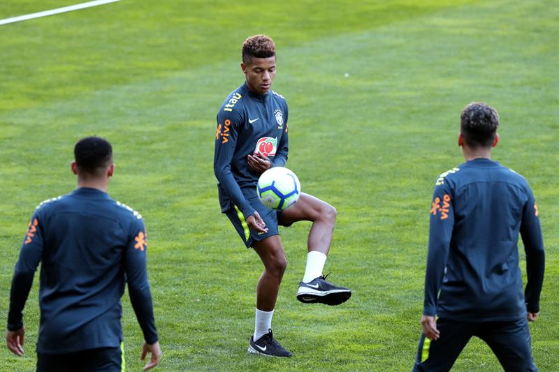 David Neres, competencia de Vinicius en la selección de Brasil