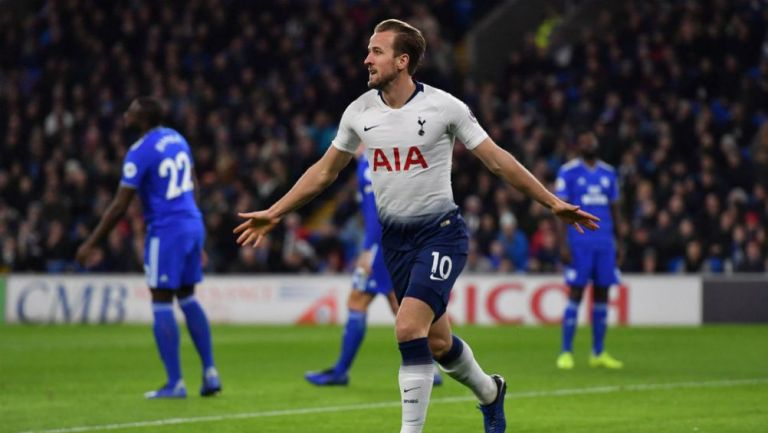 Harry Kane festeja gol con los Spurs