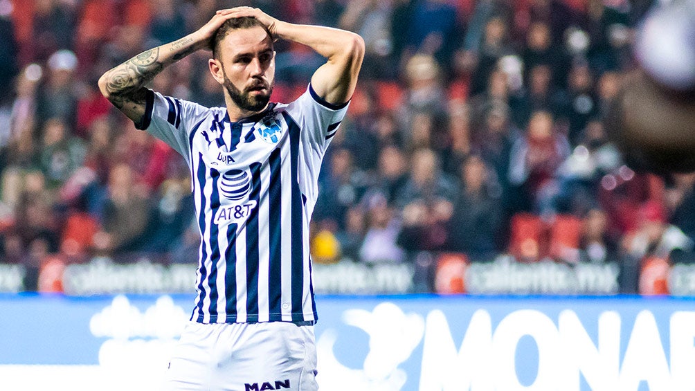 Miguel Layún, durante un partido con los Rayados