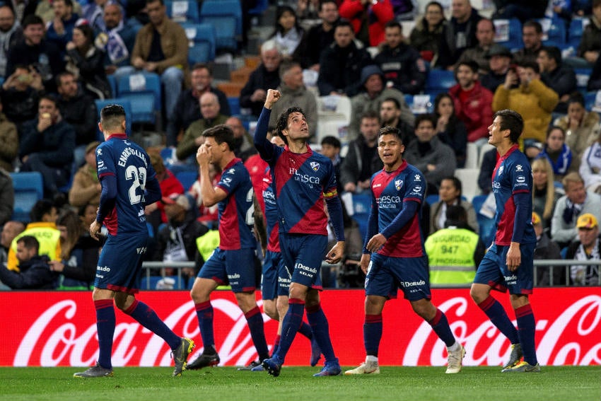 Huesca se junta para celebrar anotación con el Real Madrid 