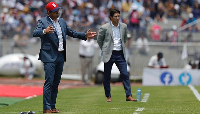 Cardozo después del segundo gol de Pumas 