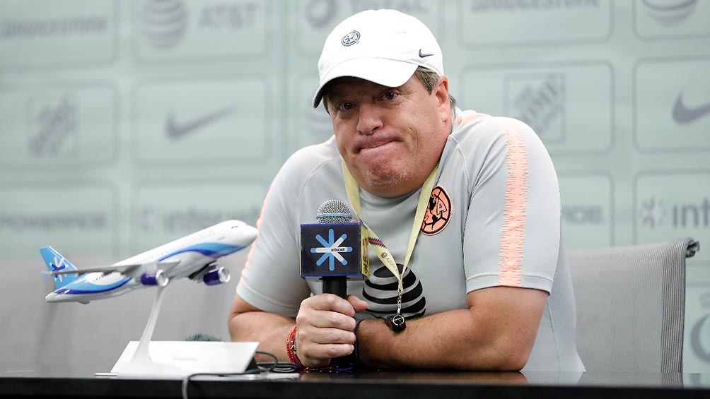 Miguel Herrera en conferencia de prensa 