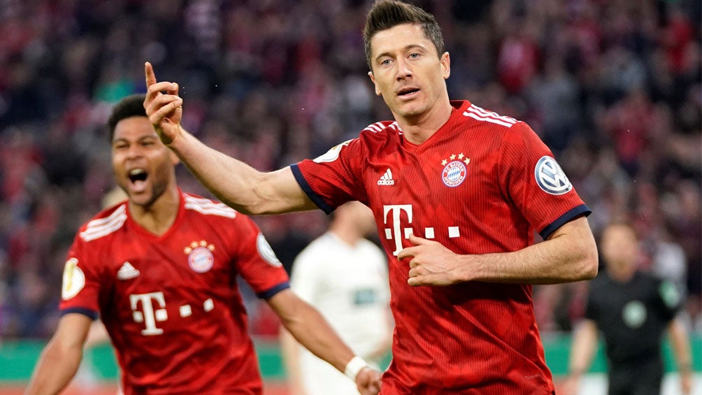 Robert Lewandowski festeja gol con Bayern Munich