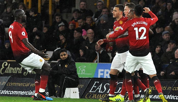 Jugadores del United en celebración tras una anotación ante los Wolves