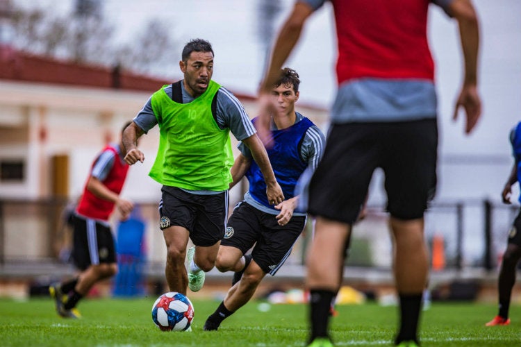 Marco Fabián, durante un entrenamiento con el Philadelphia