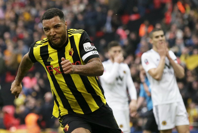 Troy Deeney festeja su gol contra el Wolverhampton