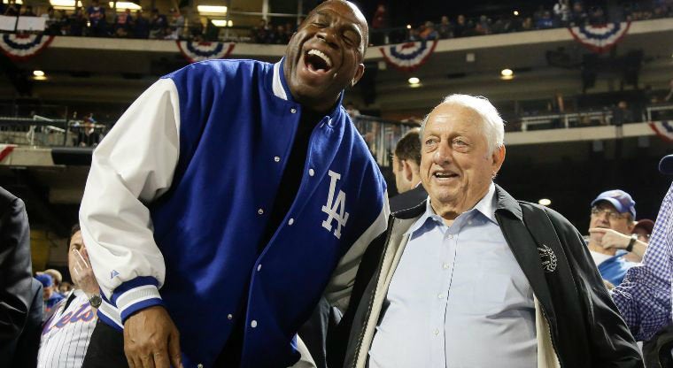 Magic Johnson durante un partido de los Dodgers