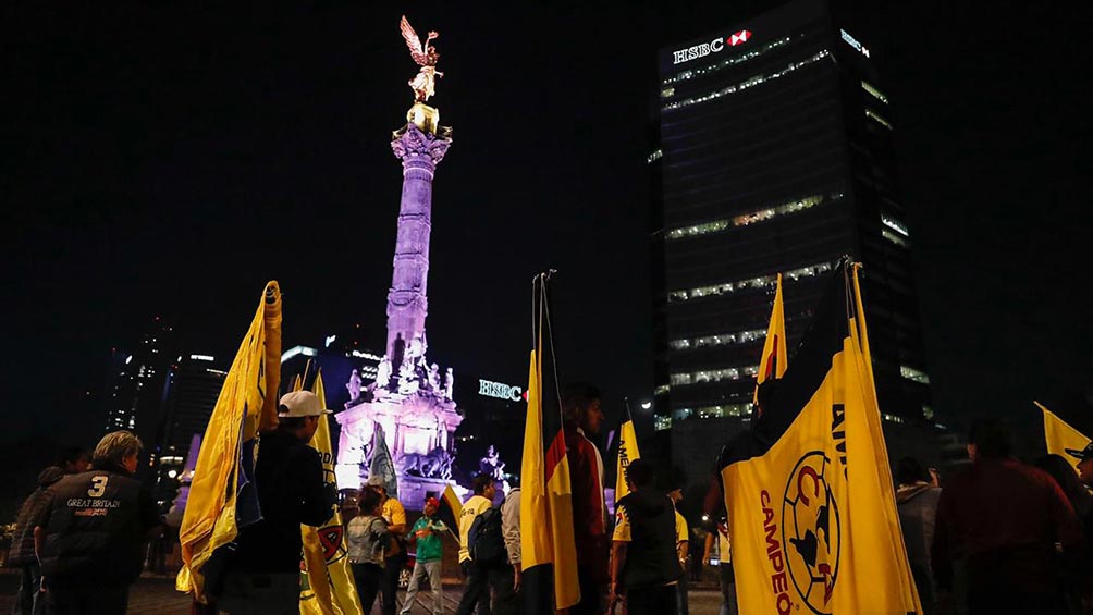 La afición del América se reunió en el Ángel para celebrar el título de Copa