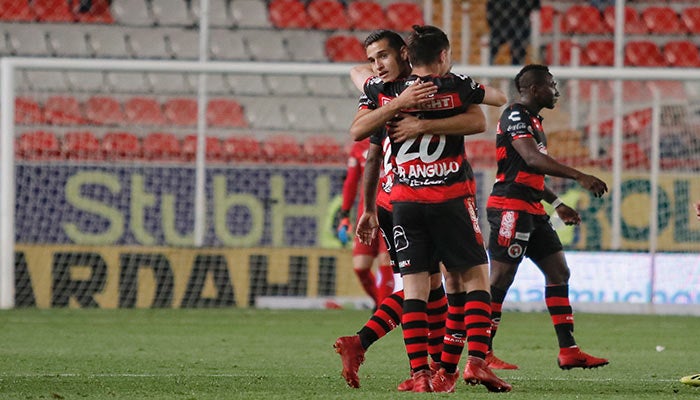 Xolos en festejo de gol 