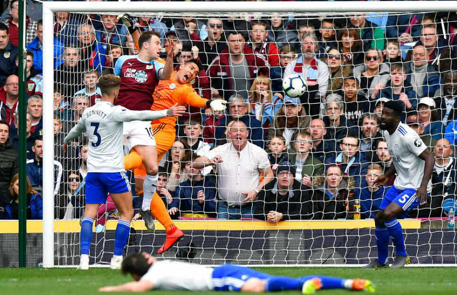 The Clarets firma anotación contra el Cardiff City