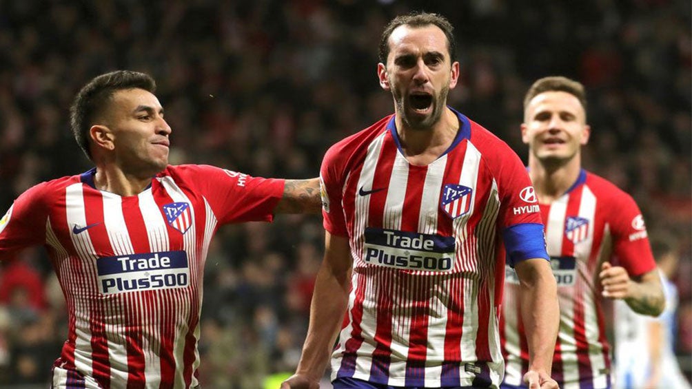 Diego Godín celebrando un gol con el Atlético de Madrid 